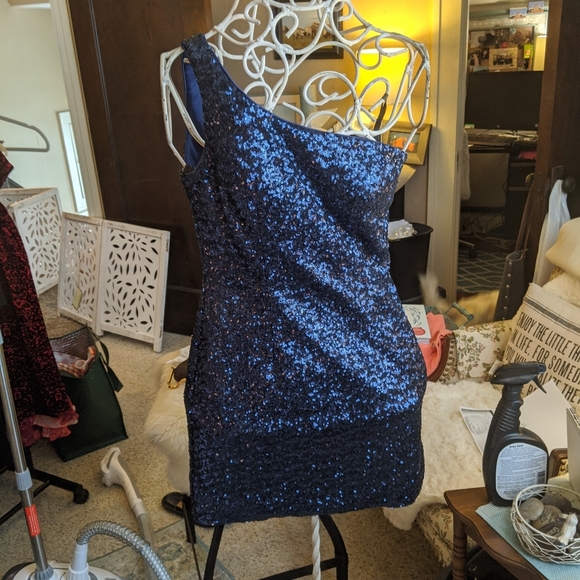 Cocktail Dress - Picture 3 of 4